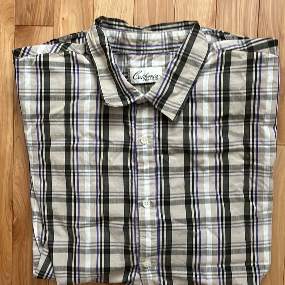 California Shirt Co. Button down - Picture 2 of 4